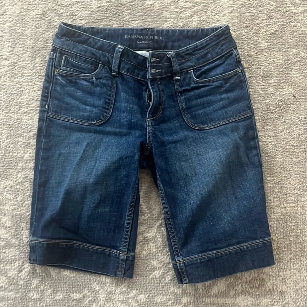 Banana Republic Bermuda Jean shorts